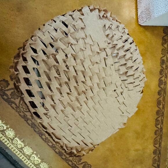 La Jolie Muse Maelyn Starlit Golden Fir 12oz Botanical European Soy Candle NEW - Picture 9 of 9